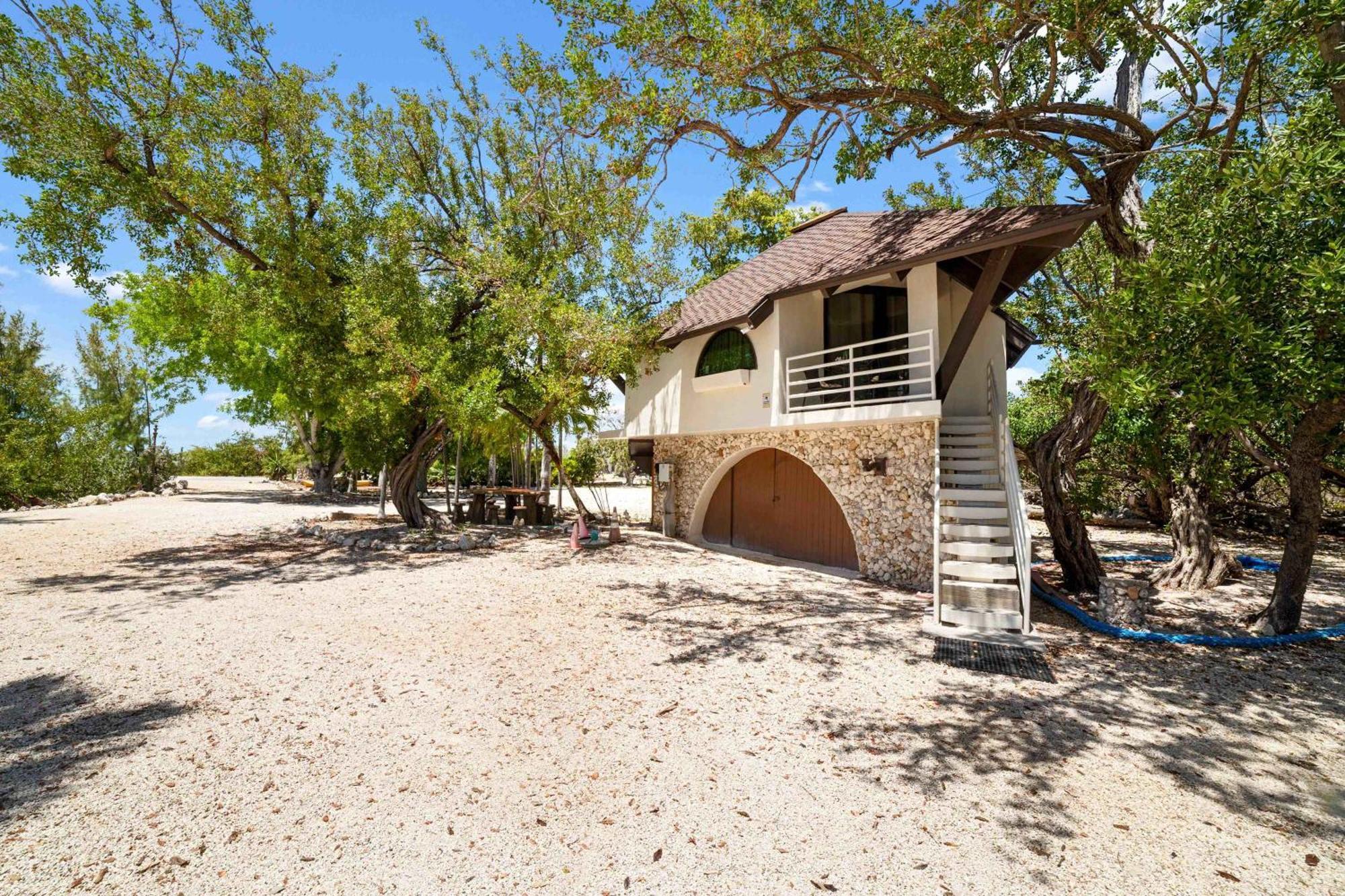 Treehouse Private Village Big Pine Key Exterior photo